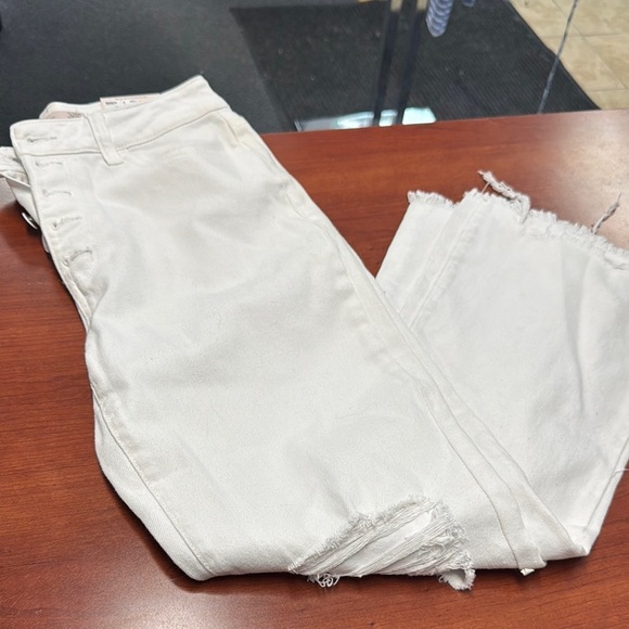 So high rise kick flare distressed jeans size 7 // 062519 - Picture 1 of 3